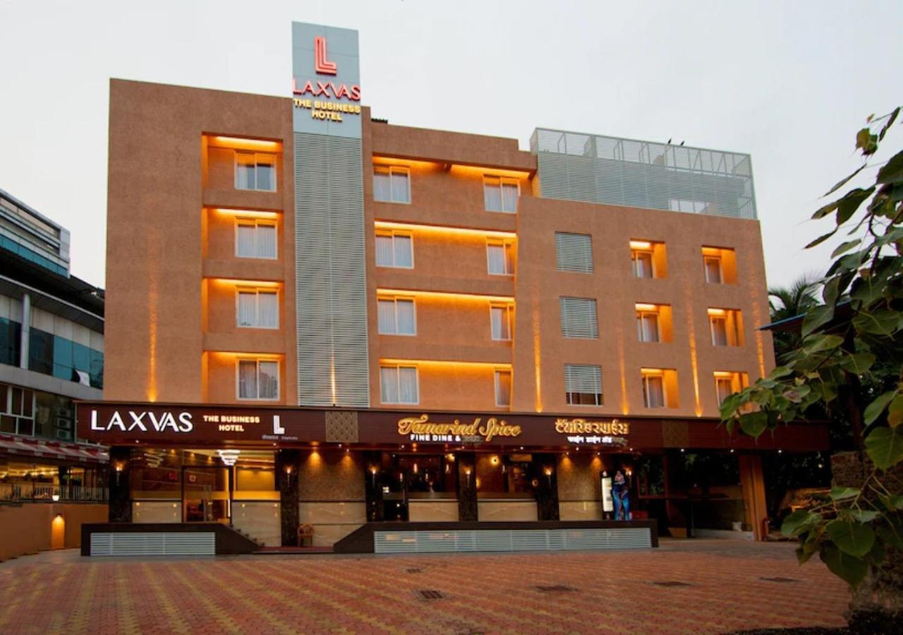 Hotel Laxvas Thane Esterno foto