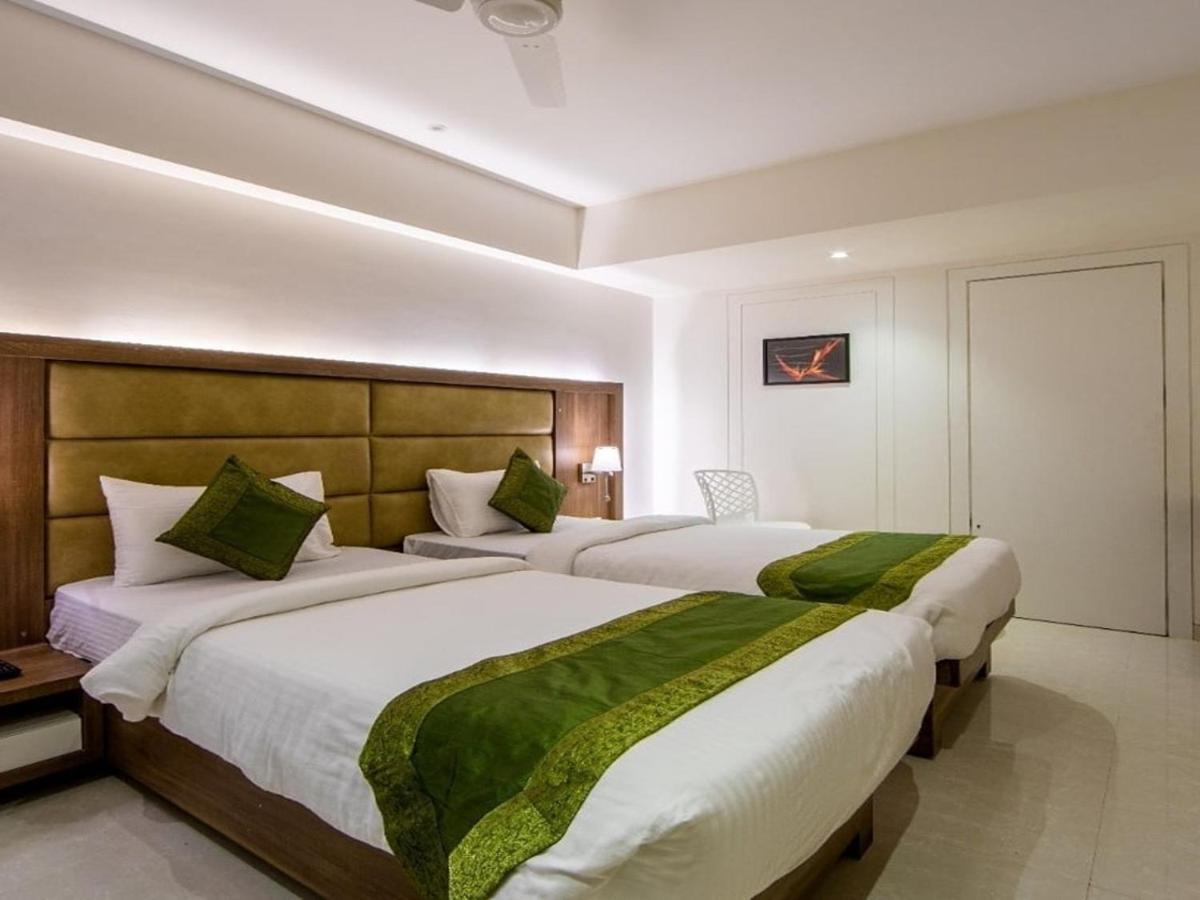 Hotel Laxvas Thane Esterno foto