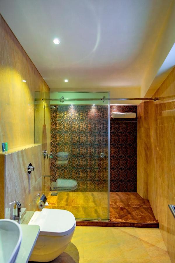 Hotel Laxvas Thane Esterno foto